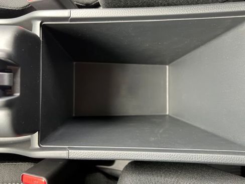 New 2026 Honda HR-V LX image 24