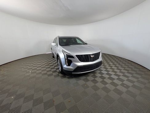 Certified 2022 Cadillac XT4 Premium Luxury w/ Enhanced Visibility Package image 31