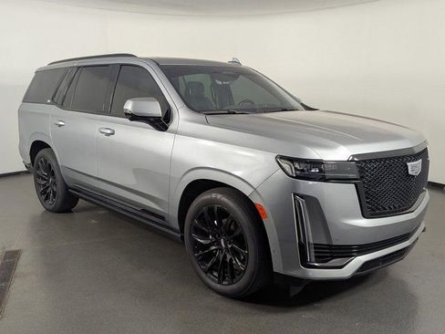 Used 2024 Cadillac Escalade Sport w/ LPO, ONYX Package image 2