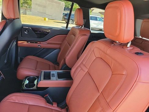 New 2025 Lincoln Aviator Reserve w/ Illumination Package image 16