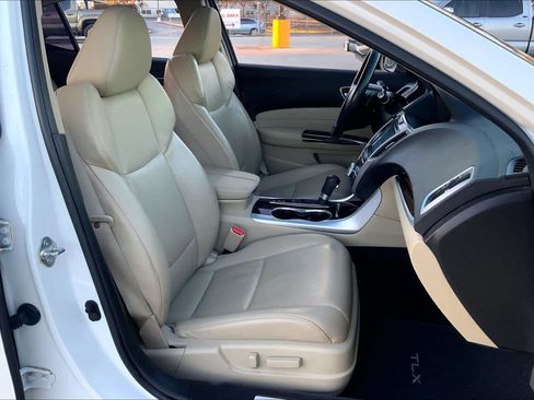 Used 2018 Acura TLX w/ Technology Package image 9