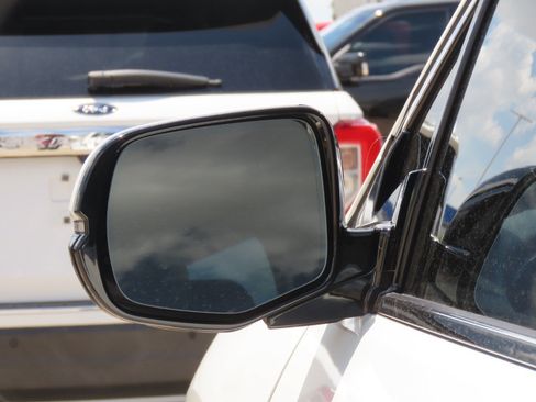 Used 2019 Honda Pilot Elite image 19