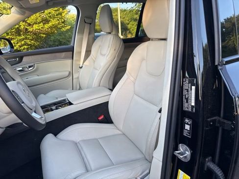Used 2026 Volvo XC90 B6 Ultra AWD/4WD image 16