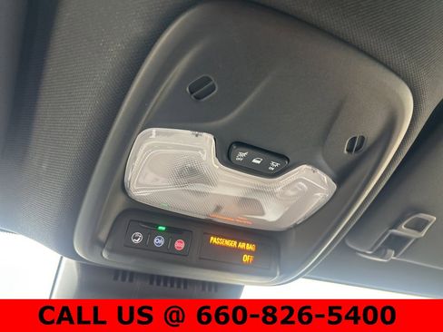 Used 2024 Chevrolet Colorado Trail Boss w/ Technology Package image 17