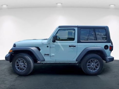 Used 2024 Jeep Wrangler Sport AWD/4WD image 14