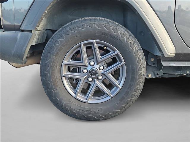 Used 2018 Jeep Wrangler Sport AWD/4WD image 15