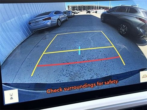 Used 2024 Toyota Tacoma TRD Off-Road image 17