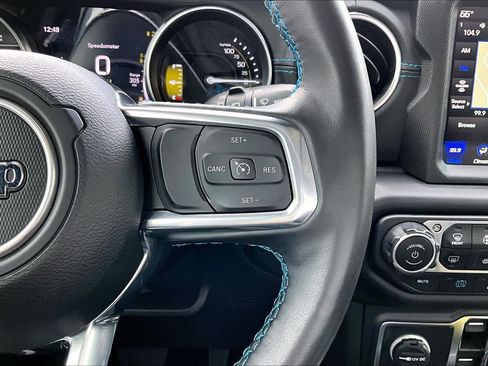 Used 2022 Jeep Wrangler Unlimited Rubicon 4xe w/ Cold Weather Group image 25