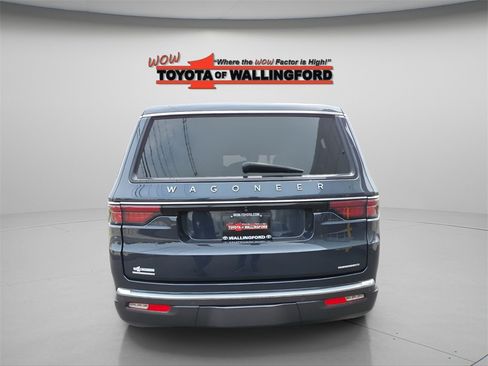 Used 2022 Jeep Wagoneer Series III w/ Premium Group I image 8