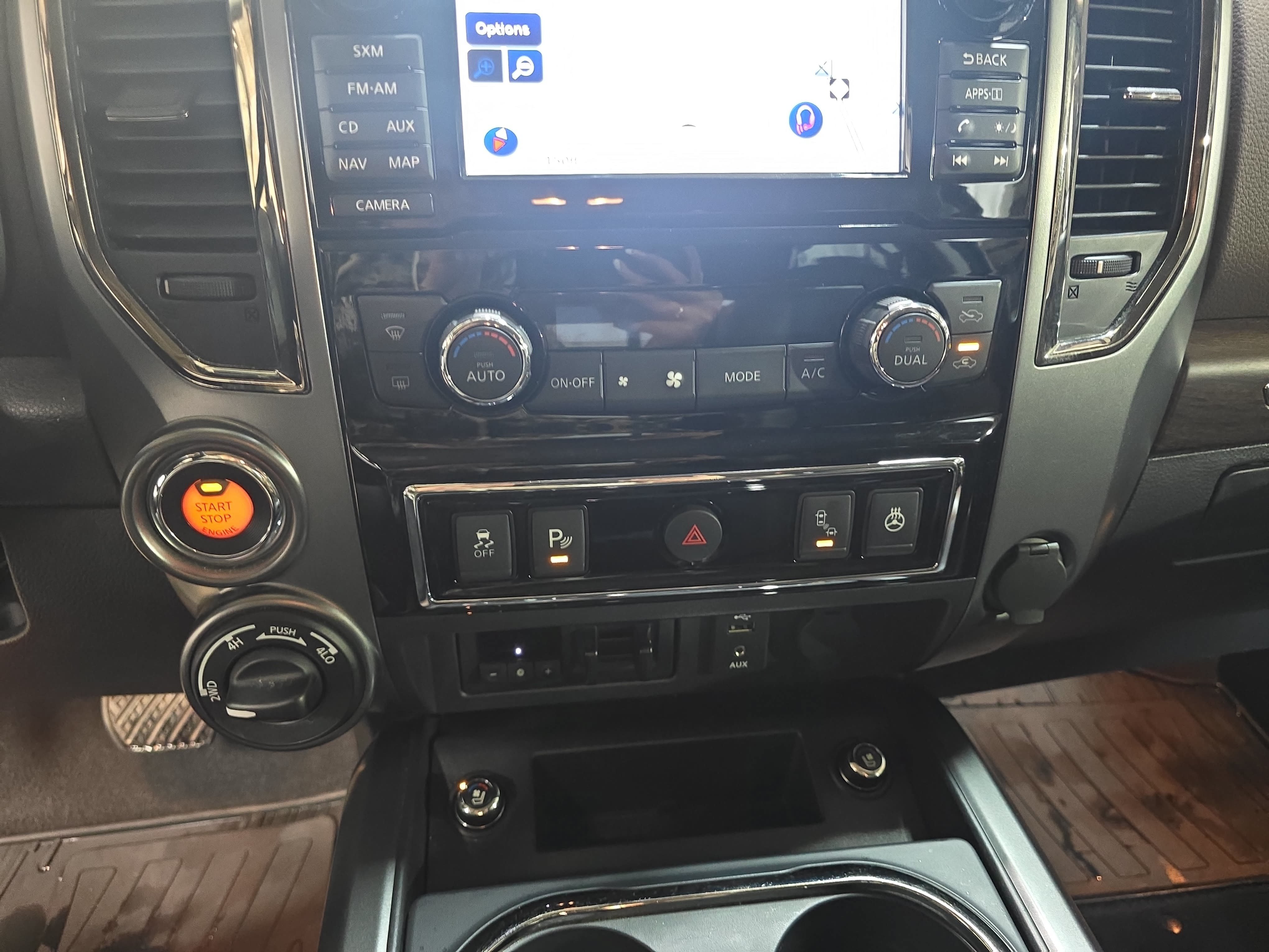 Used 2017 Nissan Titan Platinum Reserve AWD/4WD image 21