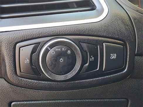 Used 2024 Ford Edge SEL image 25