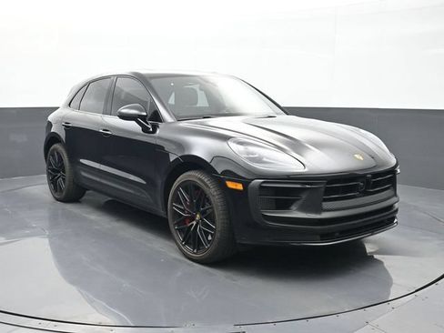 Certified 2025 Porsche Macan GTS AWD/4WD image 25