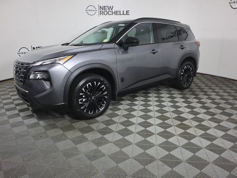 New 2026 Nissan Rogue Dark Armor image 4