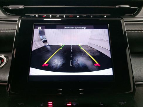 Used 2023 Jeep Grand Cherokee Altitude image 24