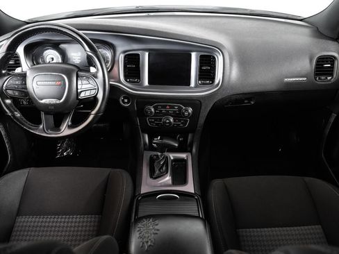 Used 2022 Dodge Charger R/T w/ Blacktop Package RWD image 10