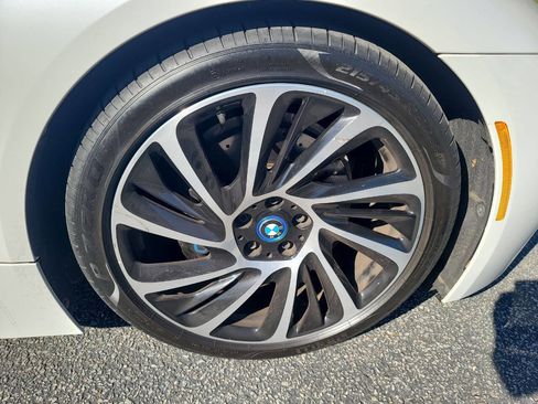 Used 2016 BMW i8 image 34
