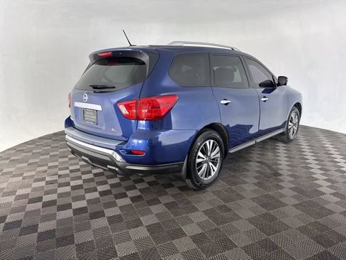Used 2017 Nissan Pathfinder SL FWD image 6