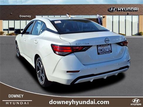 Used 2024 Nissan Sentra SV image 5