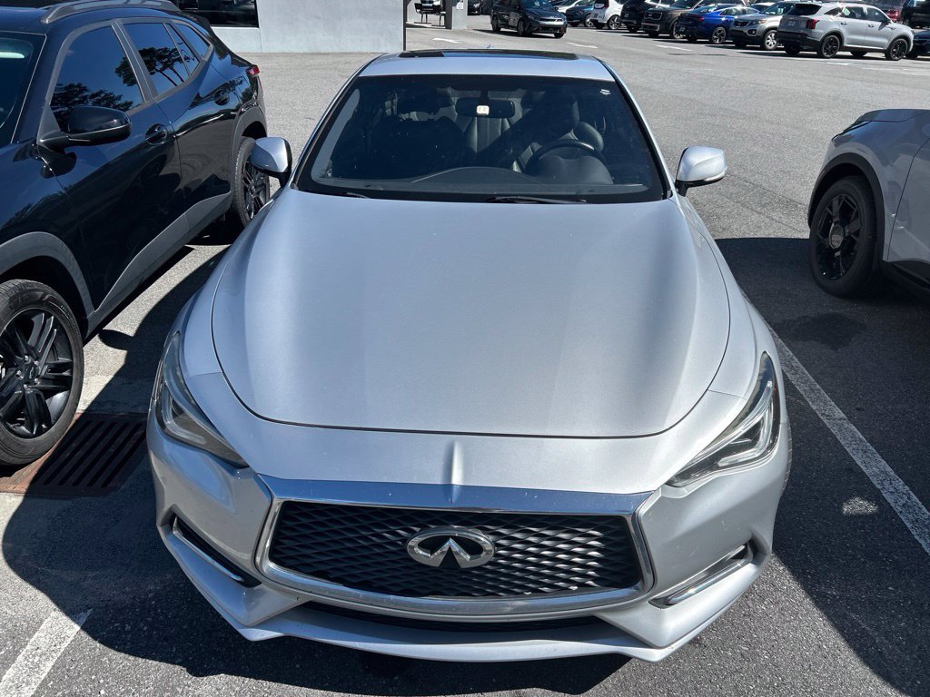 Used 2018 INFINITI Q60 2.0t RWD image 2