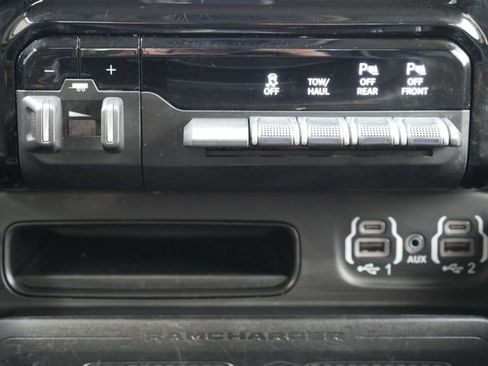 Used 2022 RAM 1500 Laramie AWD/4WD image 26