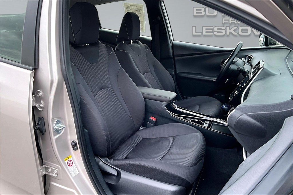 Used 2022 Toyota Prius Prime LE FWD image 7