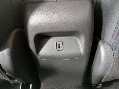 Used 2024 Nissan Sentra SV FWD image 23