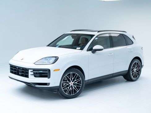 Used 2026 Porsche Cayenne AWD/4WD image 1