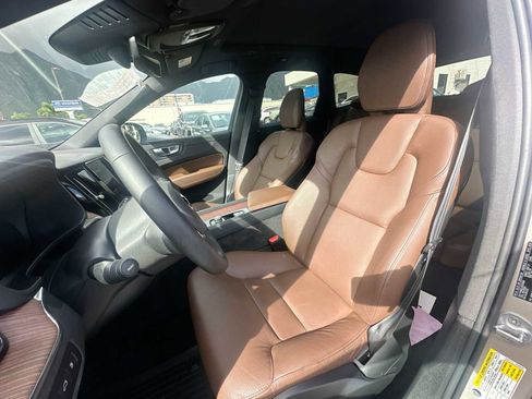 Used 2024 Volvo XC60 T8 Plus w/ Protection Package Premier image 13