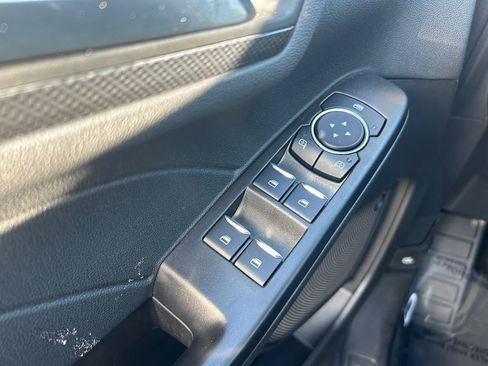Used 2025 Ford Escape ST-Line AWD/4WD image 24