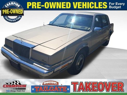 Used 1989 Chrysler New Yorker FWD image 1