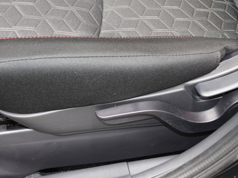 New 2025 Mitsubishi Outlander Sport LE image 16