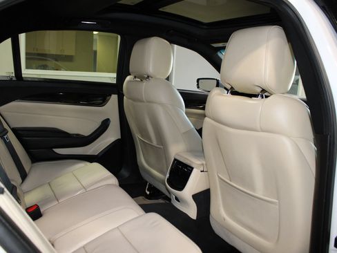 Used 2018 Cadillac CTS Luxury RWD image 33