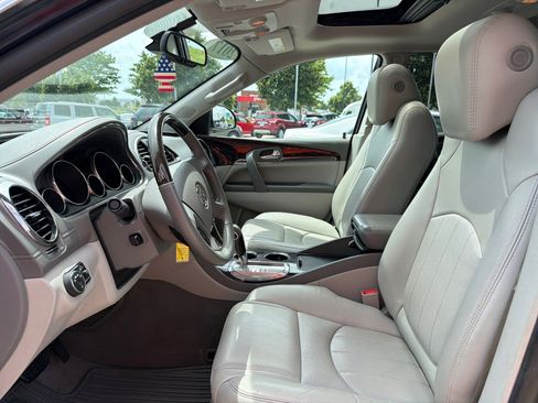 Used 2017 Buick Enclave Premium w/ Experience Buick Package AWD/4WD image 15