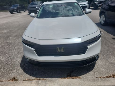 Used 2024 Honda Accord EX image 2