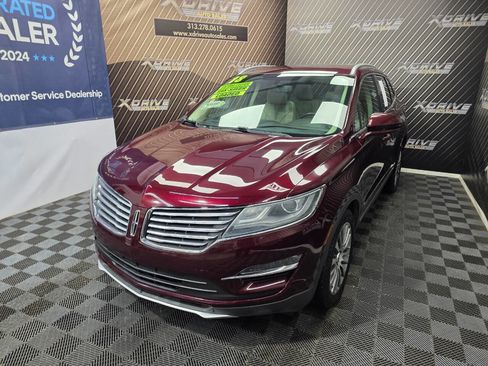 Used 2018 Lincoln MKC Reserve image 2