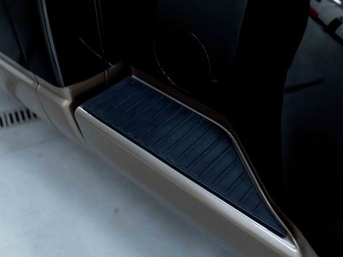 Used 1988 Chevrolet Silverado 1500 4x4 Regular Cab image 27