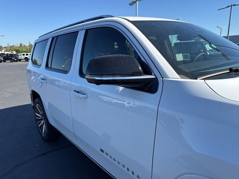 New 2025 Jeep Wagoneer Series II image 5