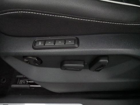 Certified 2024 Volkswagen Tiguan SEL R-Line image 20