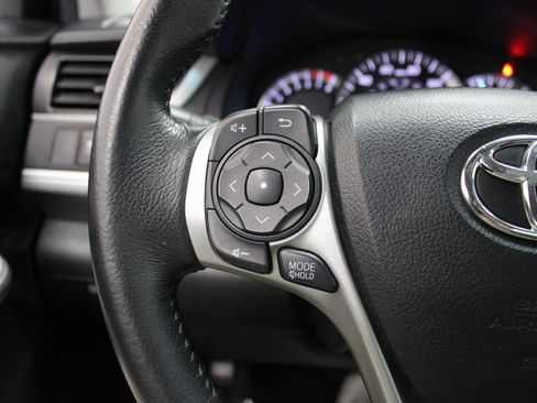 Used 2014 Toyota Camry SE image 31