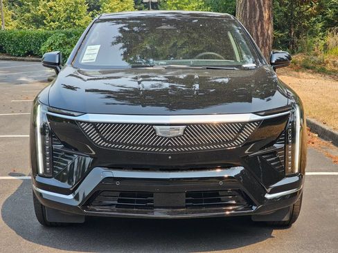 New 2026 Cadillac Optiq Luxury 2 AWD/4WD image 8