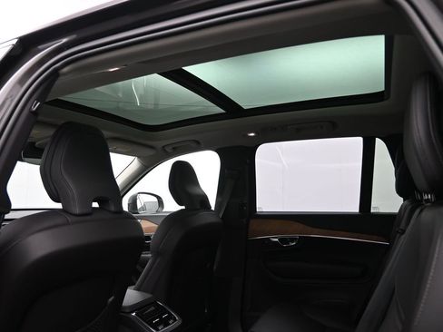 New 2025 Volvo XC90 B6 Plus w/ Protection Package Premier image 24