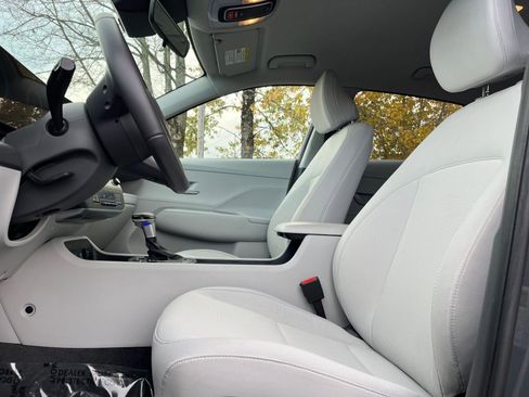 Used 2025 Hyundai Kona SEL image 27