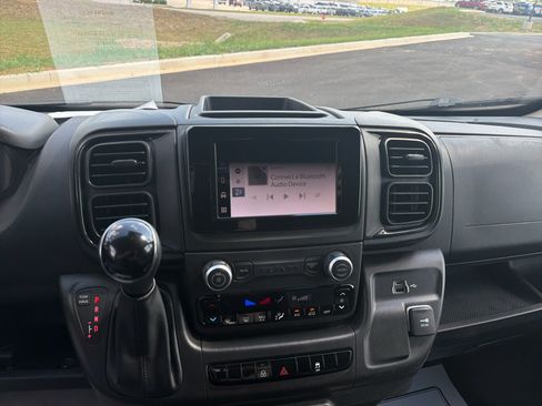 Used 2026 RAM ProMaster 2500 w/ Convenience Group FWD image 15