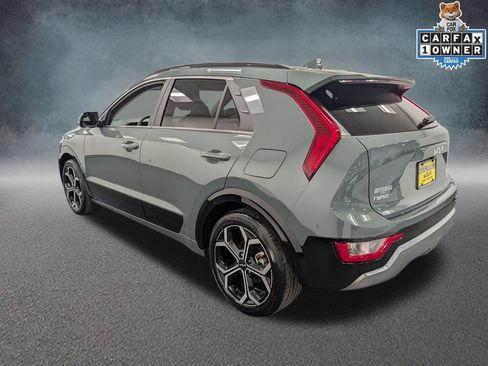 Certified 2025 Kia Niro EX Touring FWD image 6
