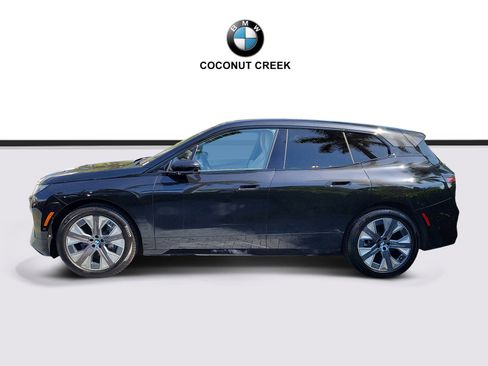 Certified 2026 BMW iX xDrive45 w/ Premium Package AWD/4WD image 3