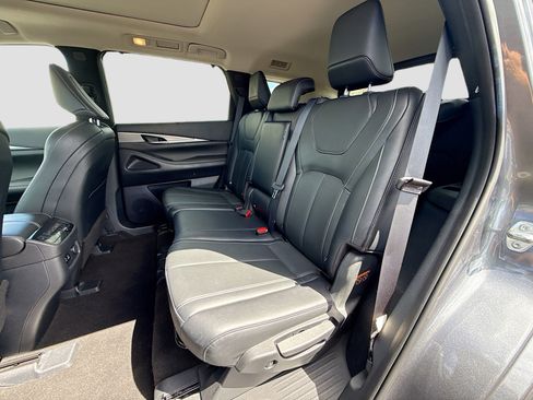 Used 2024 INFINITI QX60 Luxe image 24