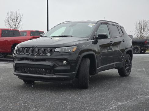 New 2026 Jeep Compass Latitude image 12