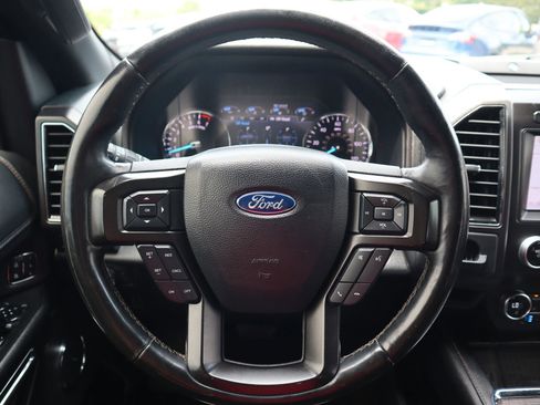 Used 2020 Ford Expedition Max Limited RWD image 17