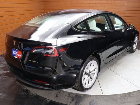Used 2023 Tesla Model 3 Standard Range image 30