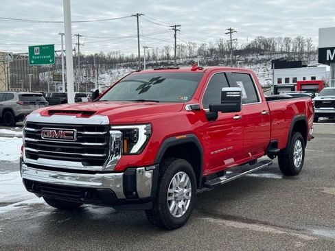 Used 2024 GMC Sierra 3500 SLT w/ SLT Premium Package image 1